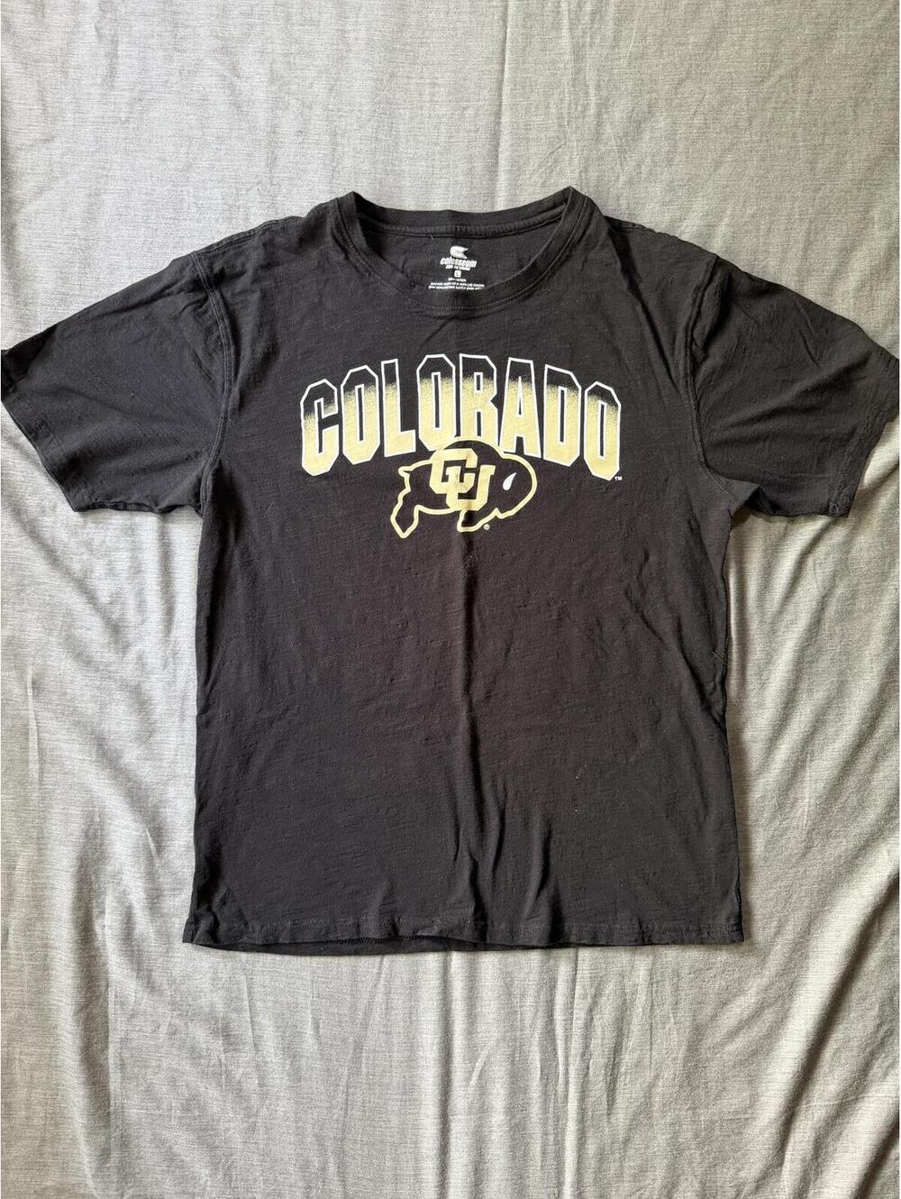 Colorado Buffaloes Womens Size Large Black Graphic T-shirt